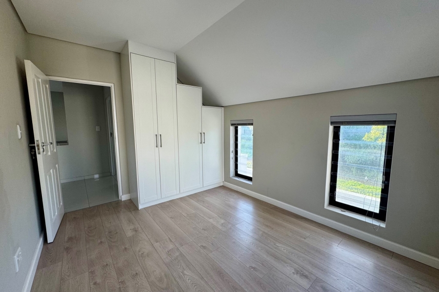 To Let 3 Bedroom Property for Rent in Graanendal Western Cape